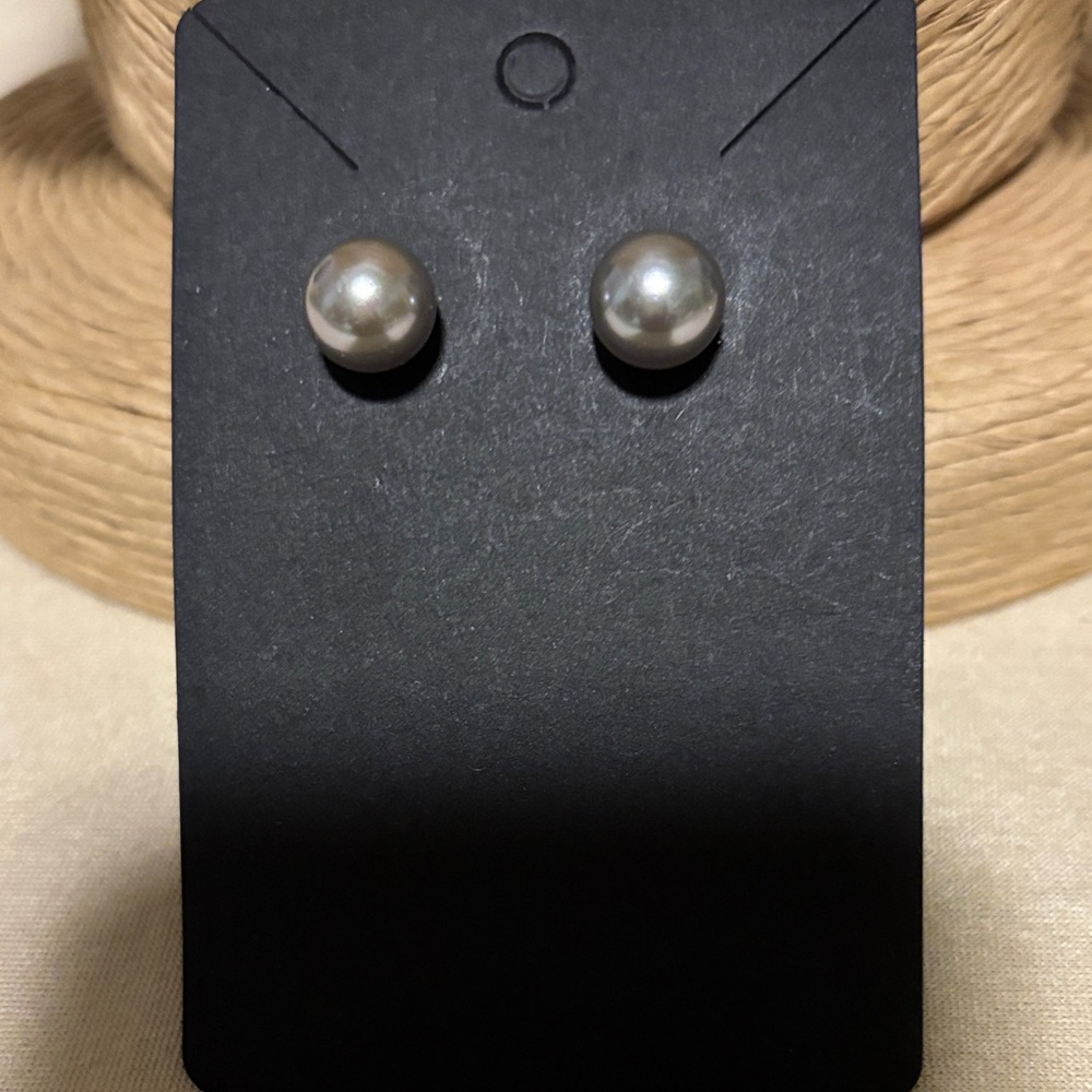 Elegant Silver Pearl Stud Earrings